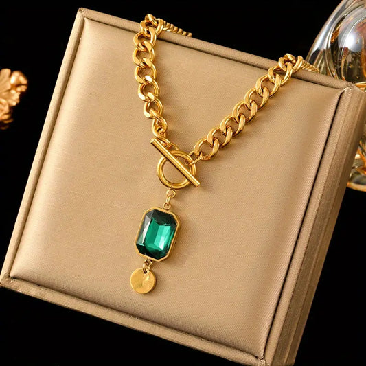 Bold Link Emerald Pendant Necklace | Gold